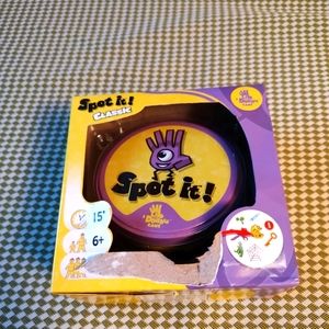 Spot It Classic Card / Board Game NIB,  Damaged outside container, Game Family